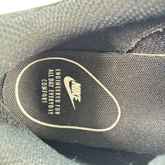 Nike Tanjun Black White Athletic Lace Up Running Shoe 812655-011 Women's Size 7 - Picture 9 of 11